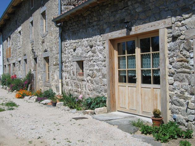 La Ferme Des Genets Medeyrolles Bagian luar foto
